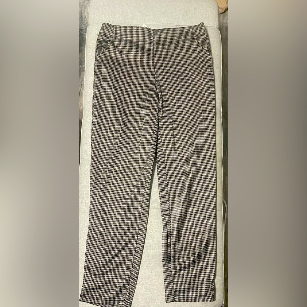 Max Studio tapered keg trousers; brown, gently used